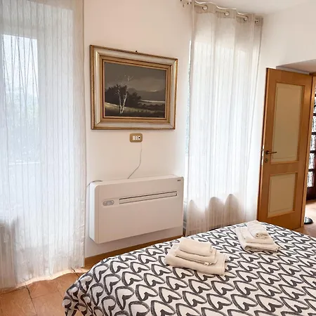 Two-room - View And - Ac